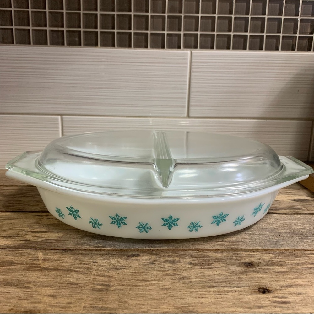 Vintage Pyrex snowflake divided casserole dish White with blue snowflakes